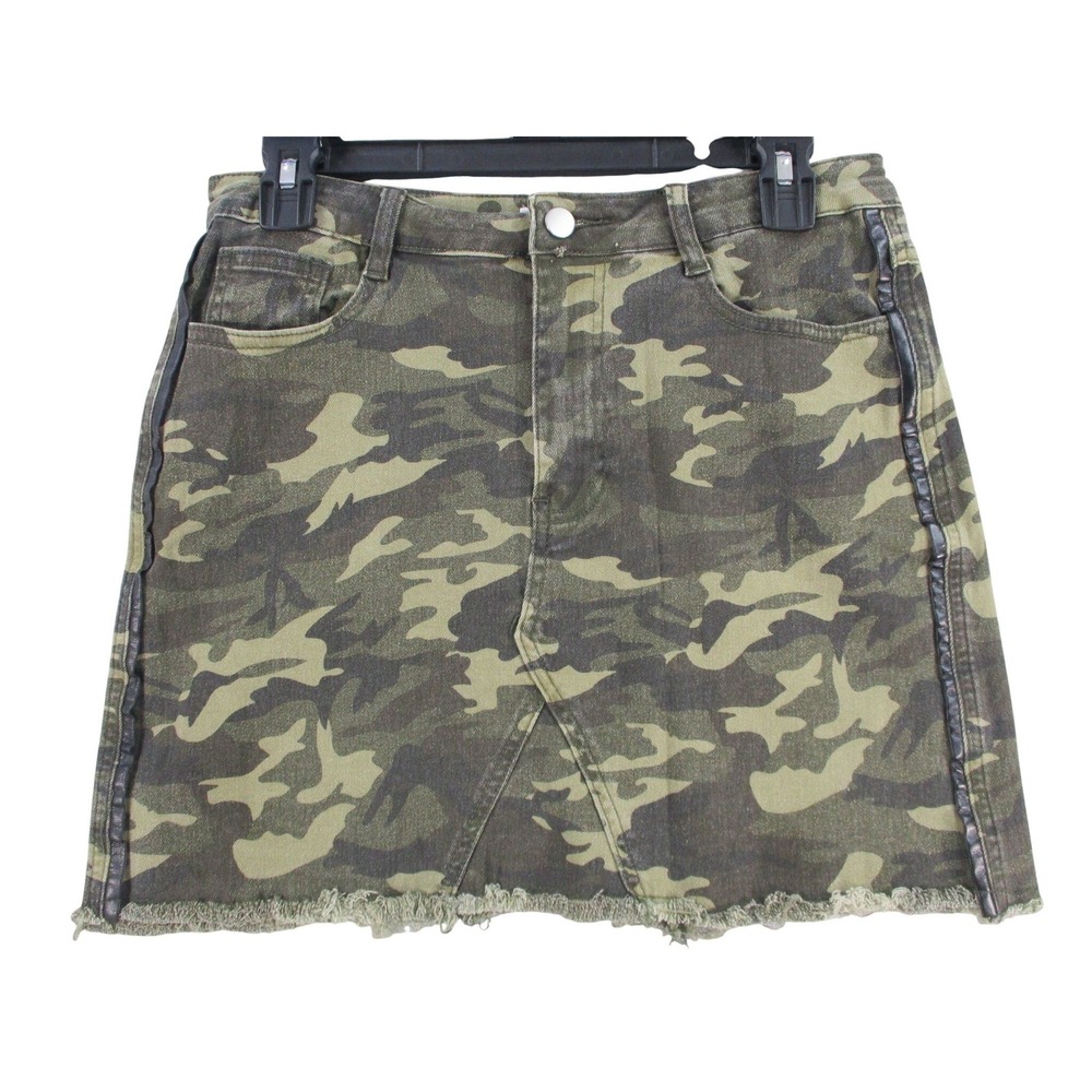 Unbranded Women Camo‎ Denim Mini Skirt Green Frayed Hem Faux Leather Trim Size 6